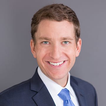 Matthew Warren Headshot
